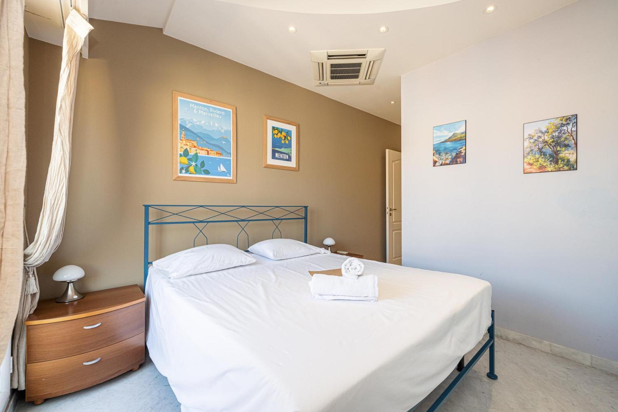 Victoria Bergamote Attic - Happy Rentals Menton Exterior foto